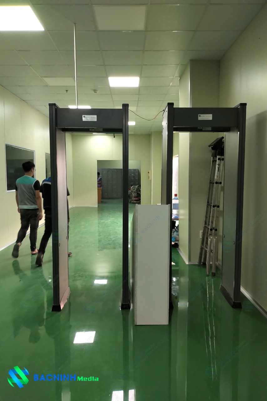 thi công lắp đặt cổng dò kim loại