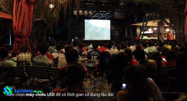 cho thuê màn chiếu máy chiếu bắc ninh