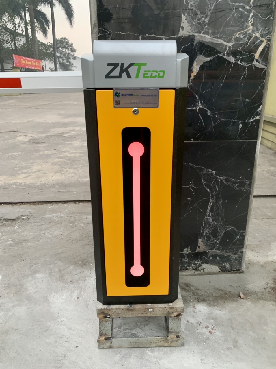 Barie ZKteco thanh chắn kiểm soát ra vào